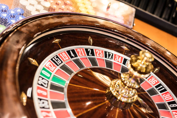 Experience the Thrill of Playing Roulette Online for Real
